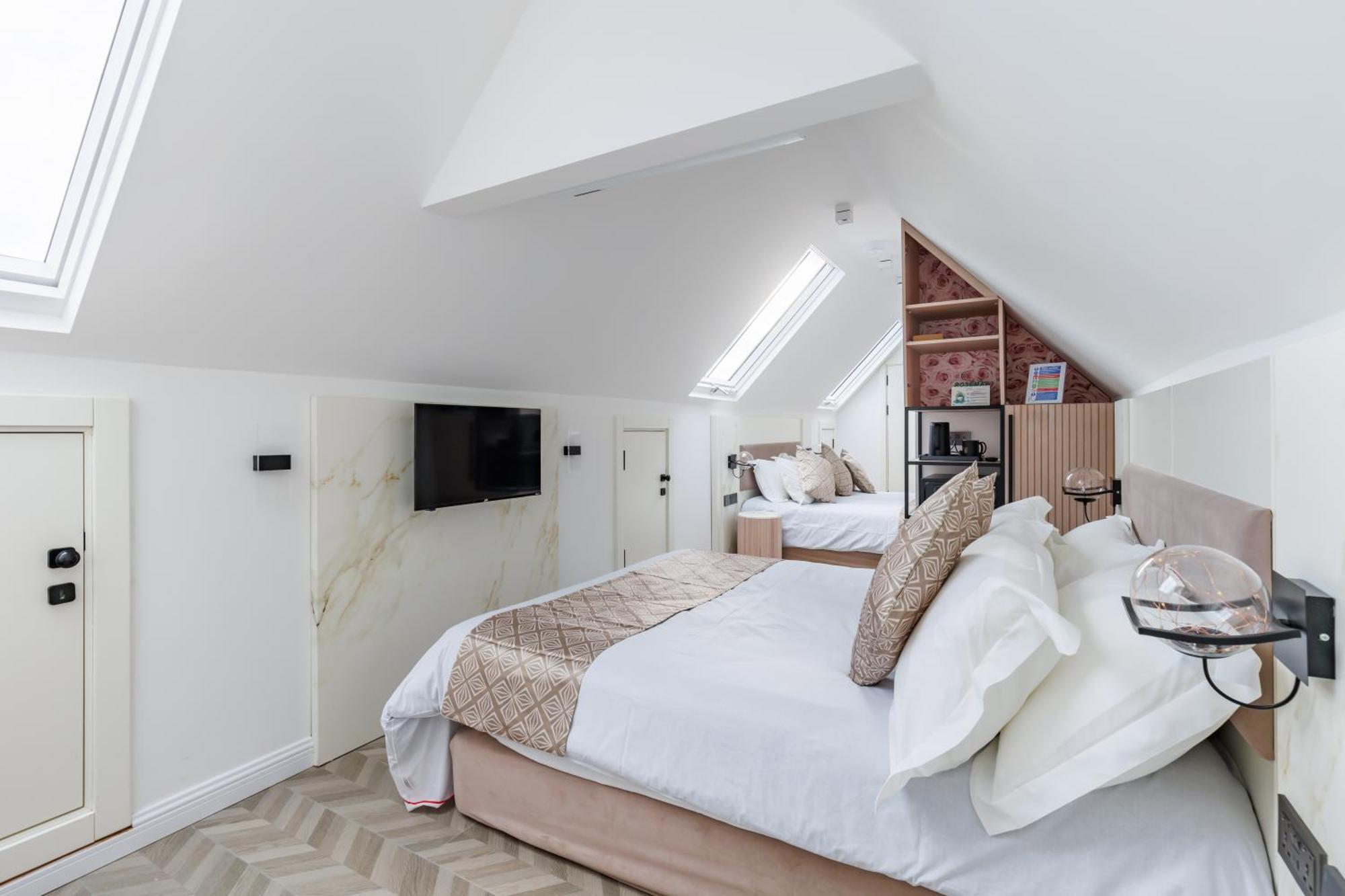 Rosemay Hotel Near London Heathrow Airport 海斯 外观 照片
