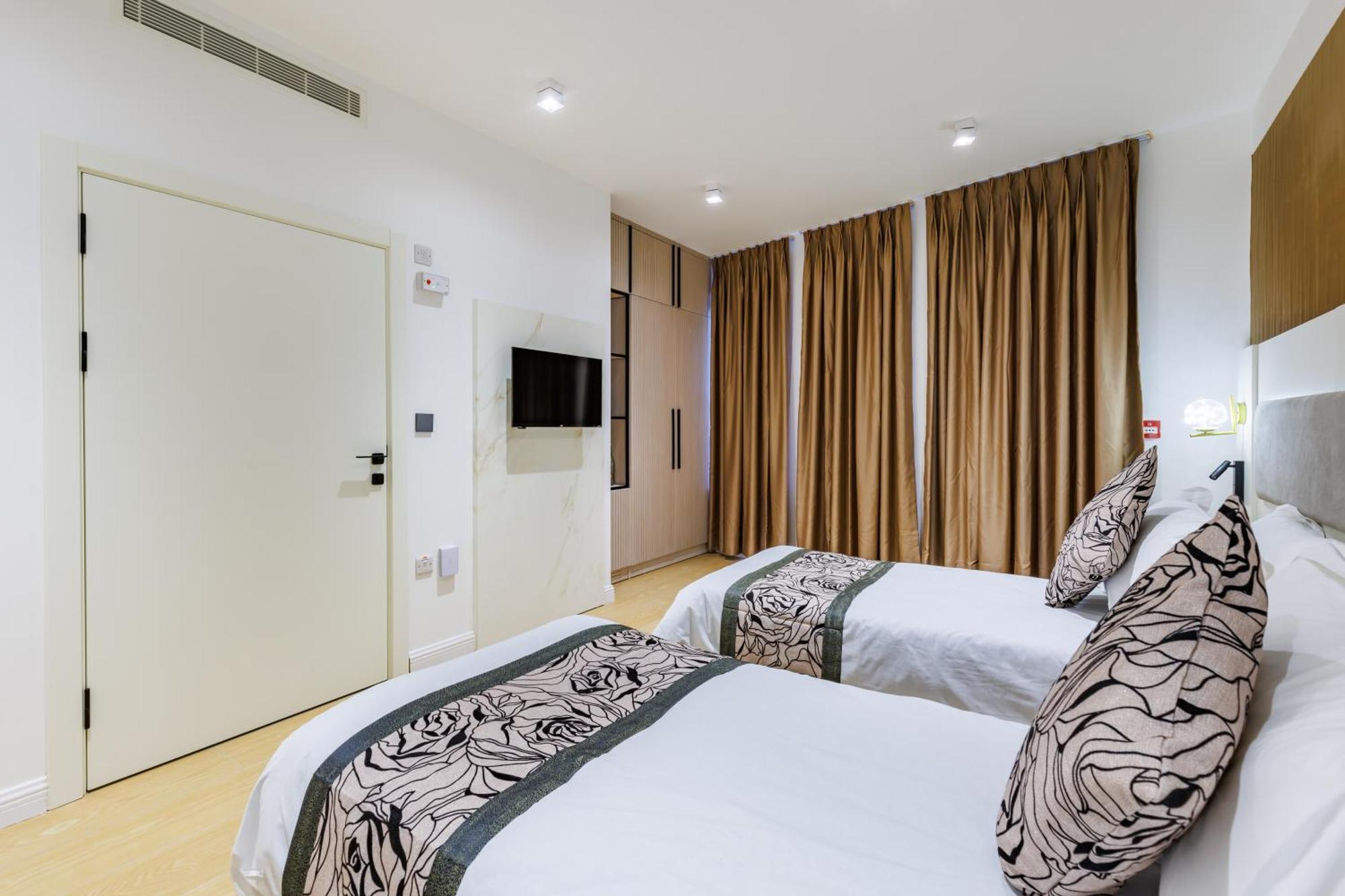 Rosemay Hotel Near London Heathrow Airport 海斯 外观 照片