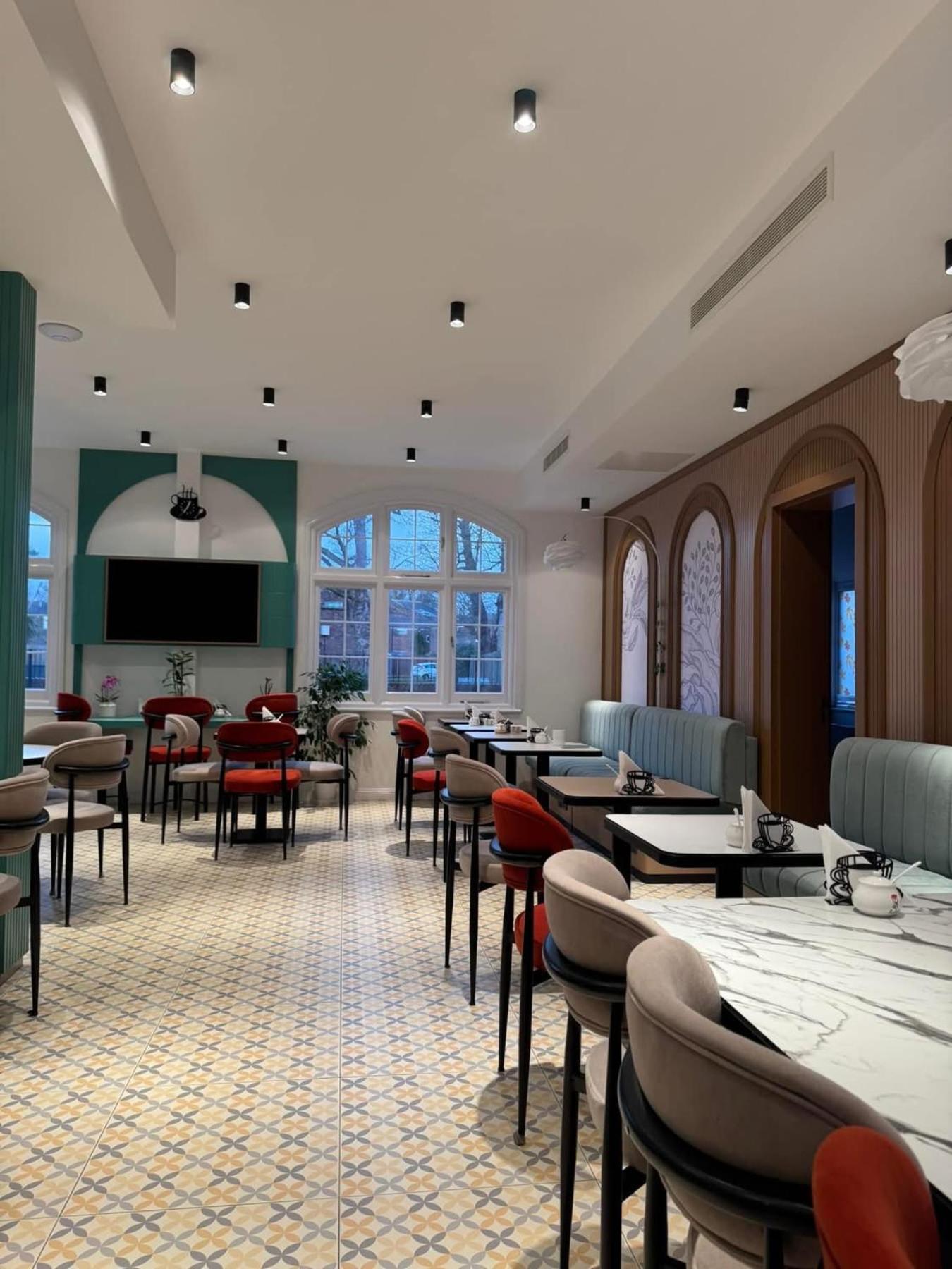 Rosemay Hotel Near London Heathrow Airport 海斯 外观 照片