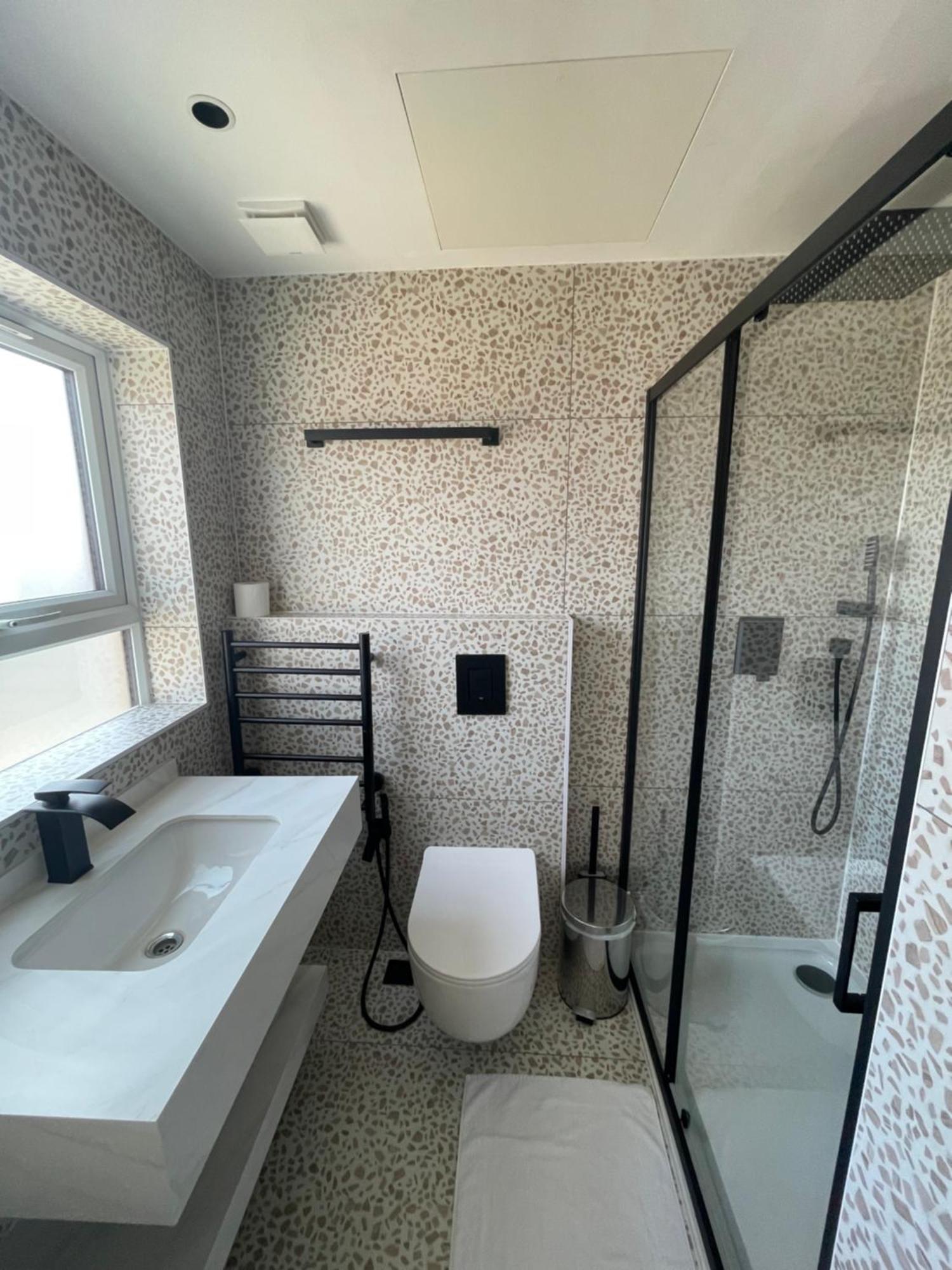 Rosemay Hotel Near London Heathrow Airport 海斯 外观 照片