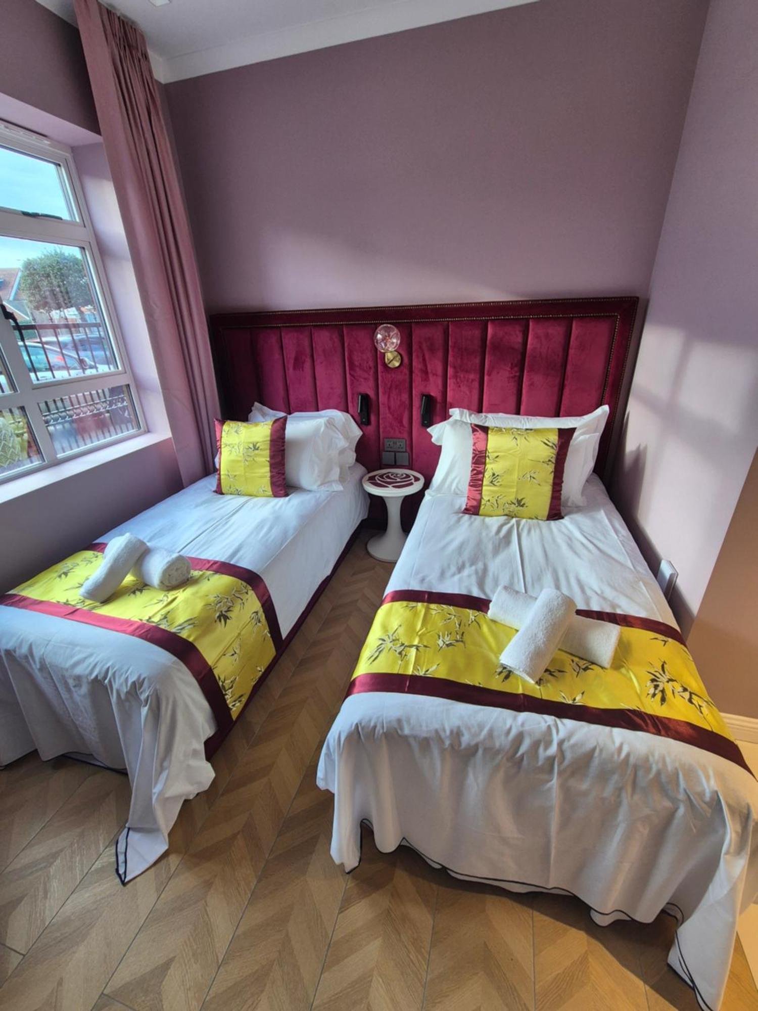 Rosemay Hotel Near London Heathrow Airport 海斯 外观 照片